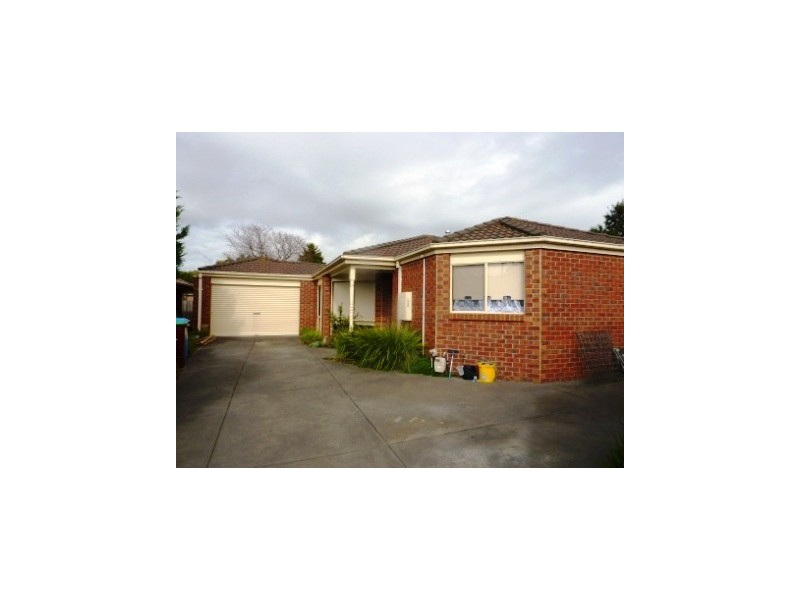 2/54 Ivan Crescent, Hampton Park VIC 3976