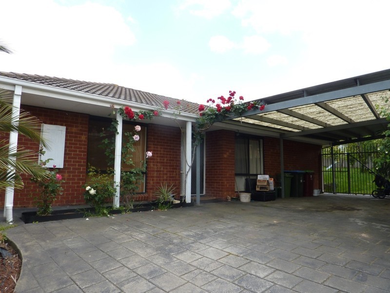 18 Temby Close, Endeavour Hills VIC 3802