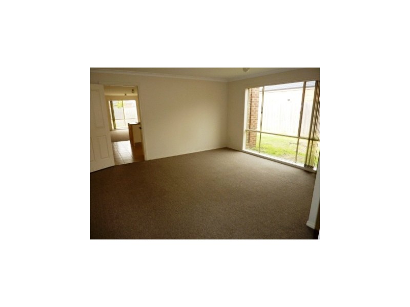 6 Orion Avenue, Cranbourne VIC 3977