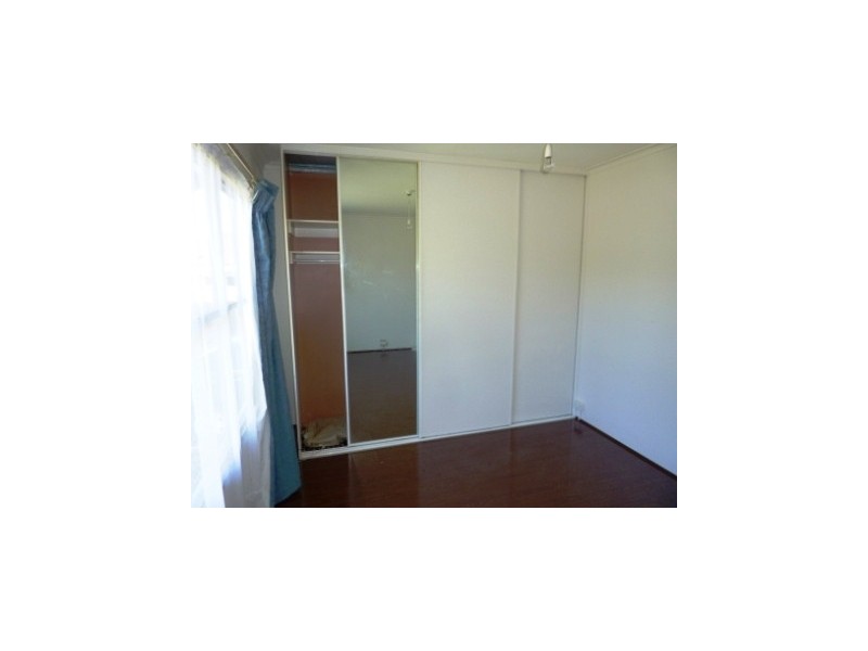 1/1 Rain Court, Doveton VIC 3177