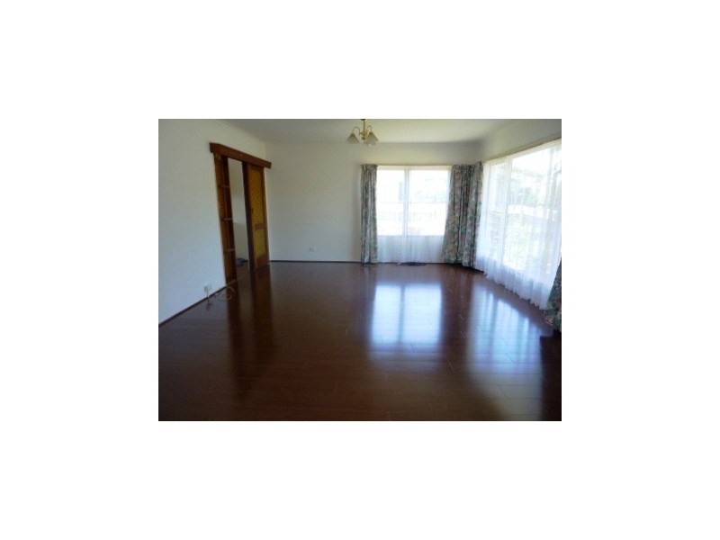 1/1 Rain Court, Doveton VIC 3177