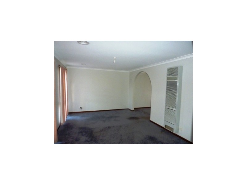 4 Tara Court, Hallam VIC 3803