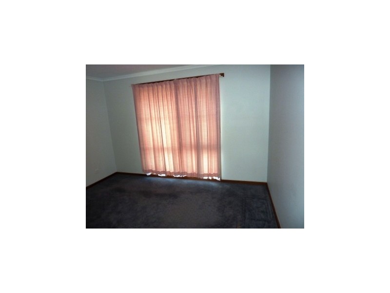 4 Tara Court, Hallam VIC 3803