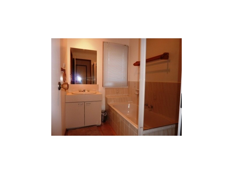 6 George Chudleigh Drive, Hallam VIC 3803