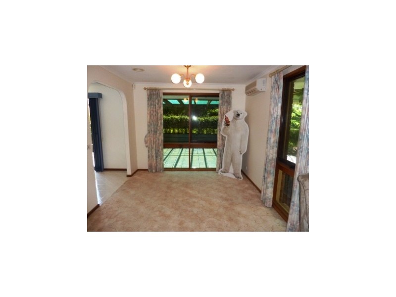 6 George Chudleigh Drive, Hallam VIC 3803