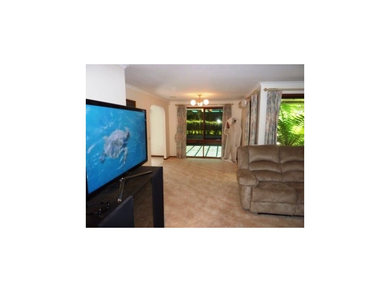 6 George Chudleigh Drive, Hallam VIC 3803