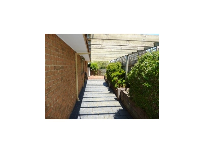 6 George Chudleigh Drive, Hallam VIC 3803