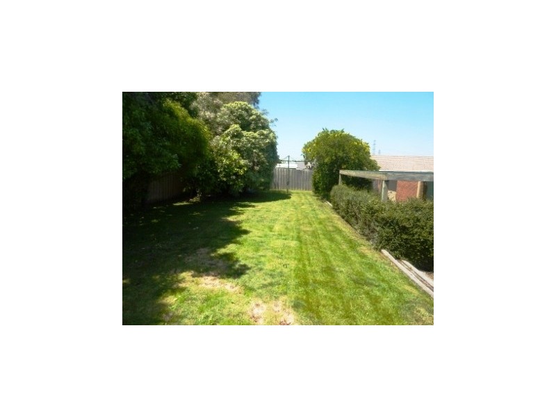 6 George Chudleigh Drive, Hallam VIC 3803