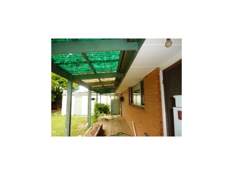 4 Regal Ave, Hallam VIC 3803