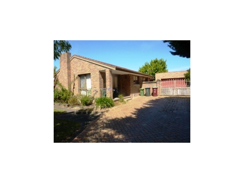 11 Nattle Drive, Hallam VIC 3803