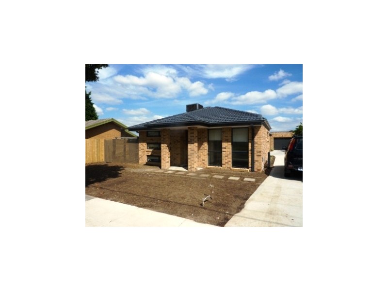 1/36 Curtin Crescent, Dandenong North VIC 3175