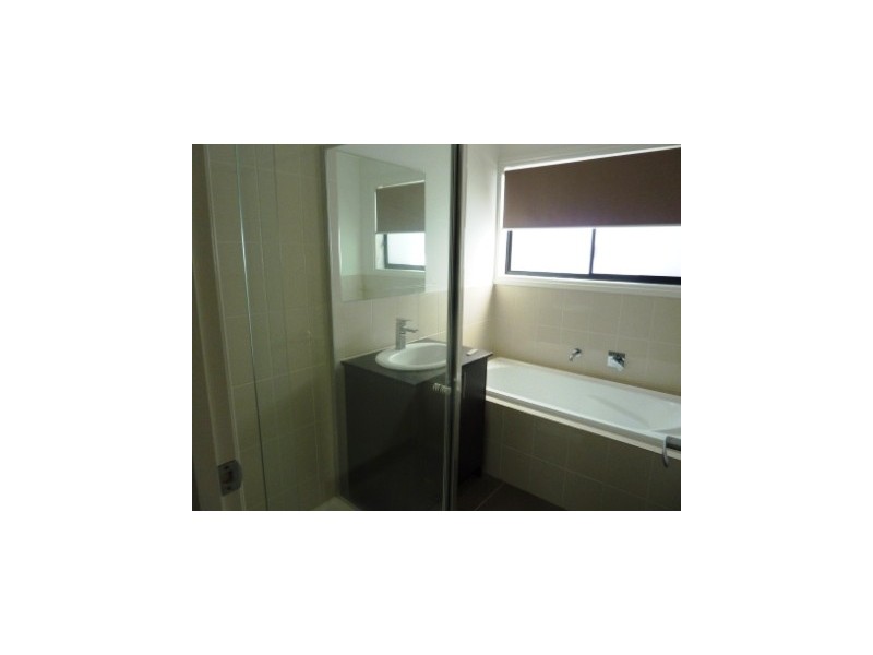 1/36 Curtin Crescent, Dandenong North VIC 3175