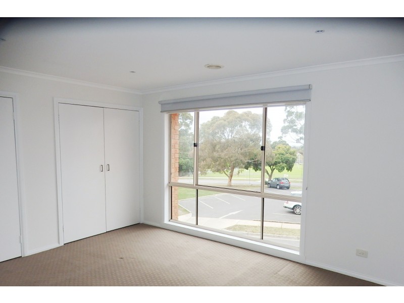 4 MARSHALL PLACE, Hallam VIC 3803