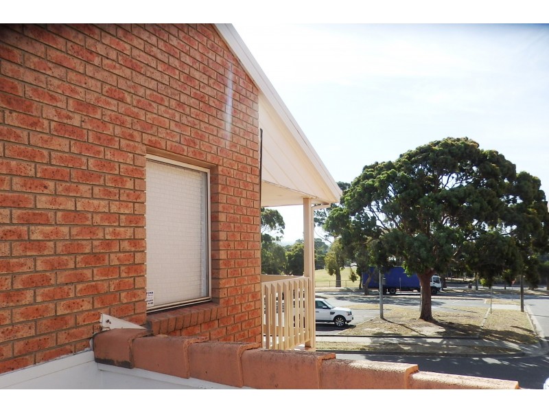 4 MARSHALL PLACE, Hallam VIC 3803