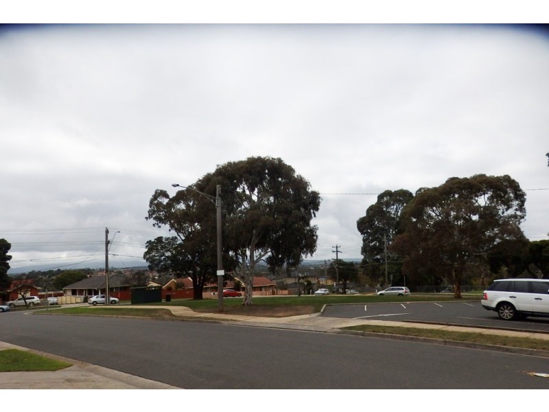 4 MARSHALL PLACE, Hallam VIC 3803