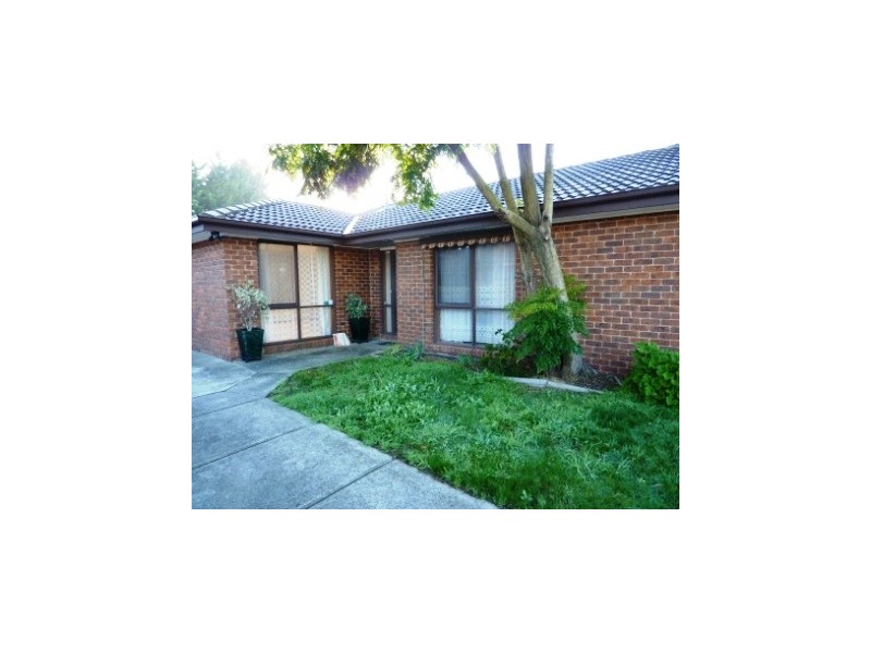 19 Carmen Court, Hampton Park VIC 3976