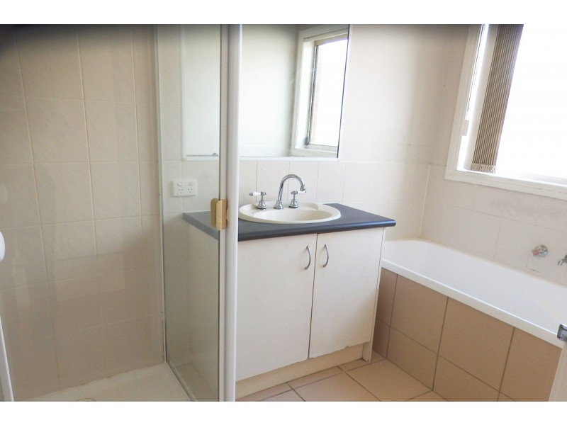 12 Carly Close, Narre Warren South VIC 3805