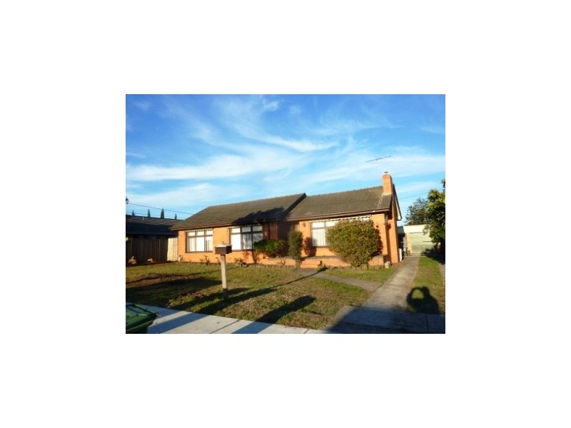 26 Charles Avenue, Hallam VIC 3803