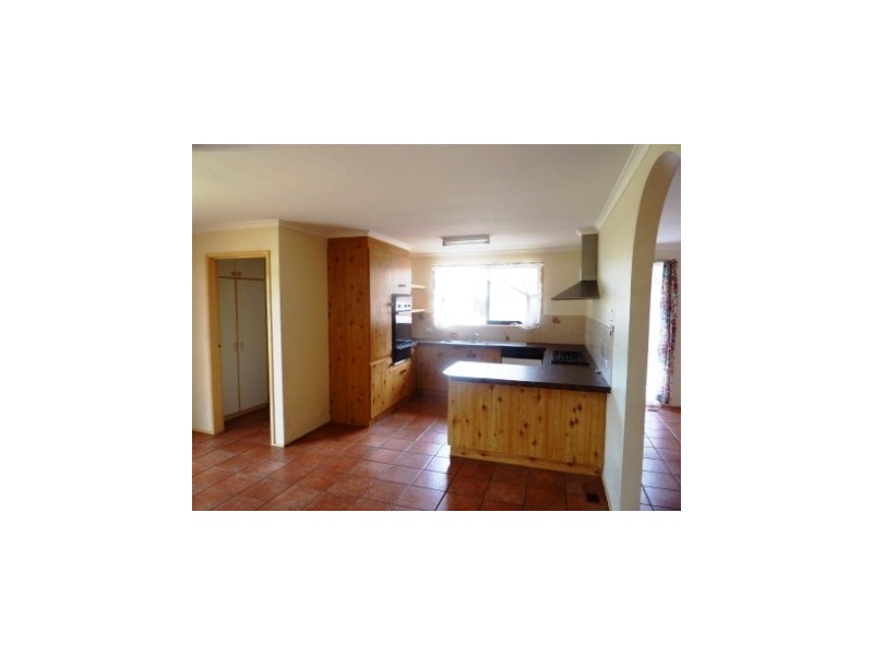 40  Verona Drive, Hampton Park VIC 3976