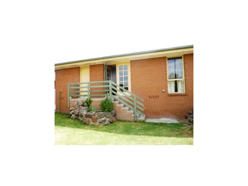 40  Verona Drive, Hampton Park VIC 3976