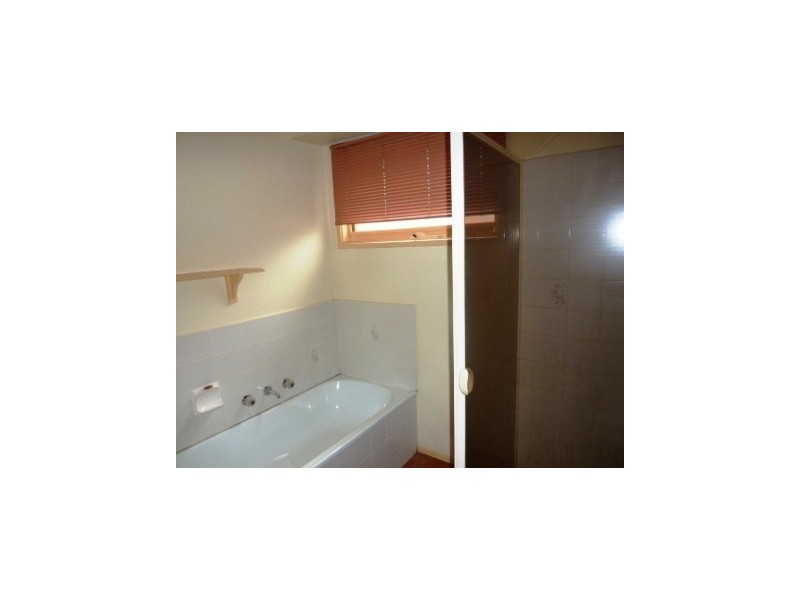 40  Verona Drive, Hampton Park VIC 3976