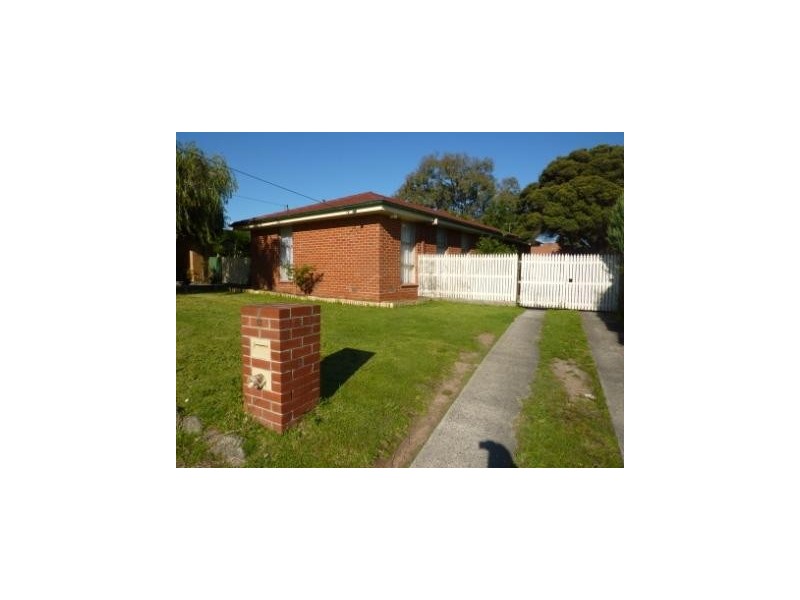 13 Highland Avenue, Hampton Park VIC 3976