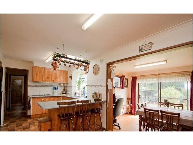 11 Carlisle Road, Hallam VIC 3803