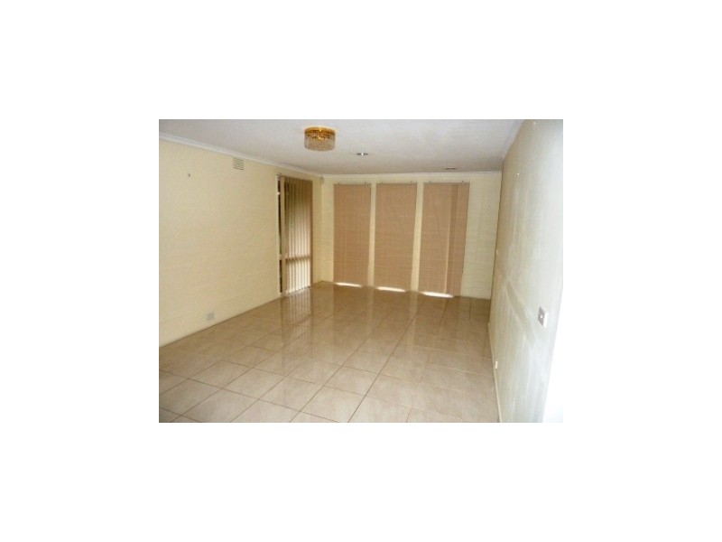 12 Bickford, Hallam VIC 3803