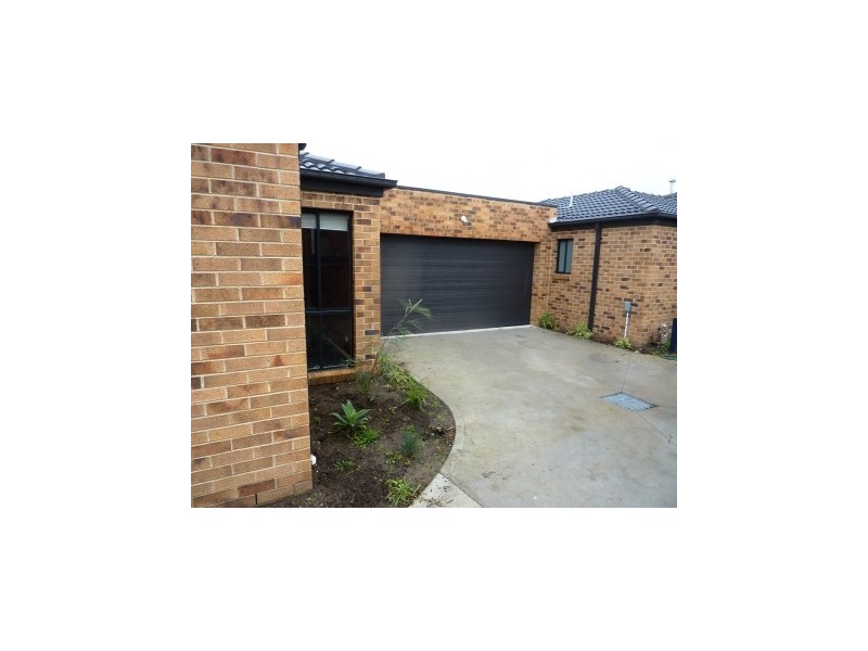 36 Curtin Crescent, Dandenong North VIC 3175