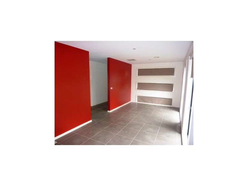 36 Curtin Crescent, Dandenong North VIC 3175