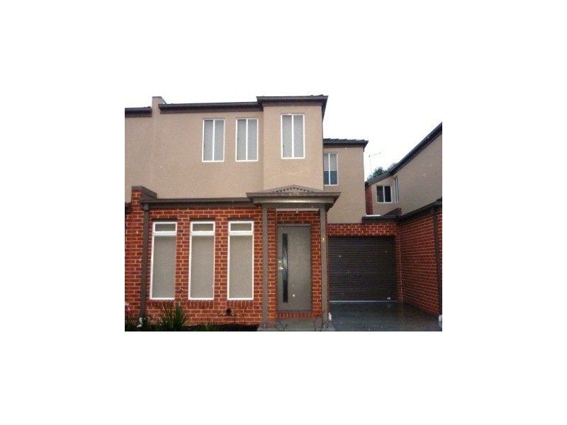 3/4 Young Road, Hallam VIC 3803