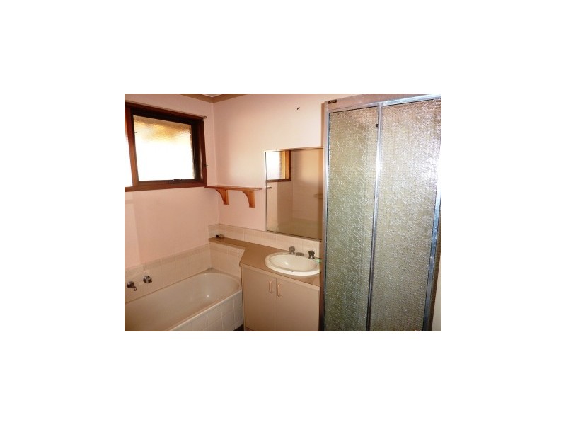 113 Warana Drive, Hampton Park VIC 3976