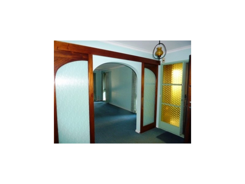 182 Princes Highway, Hallam VIC 3803