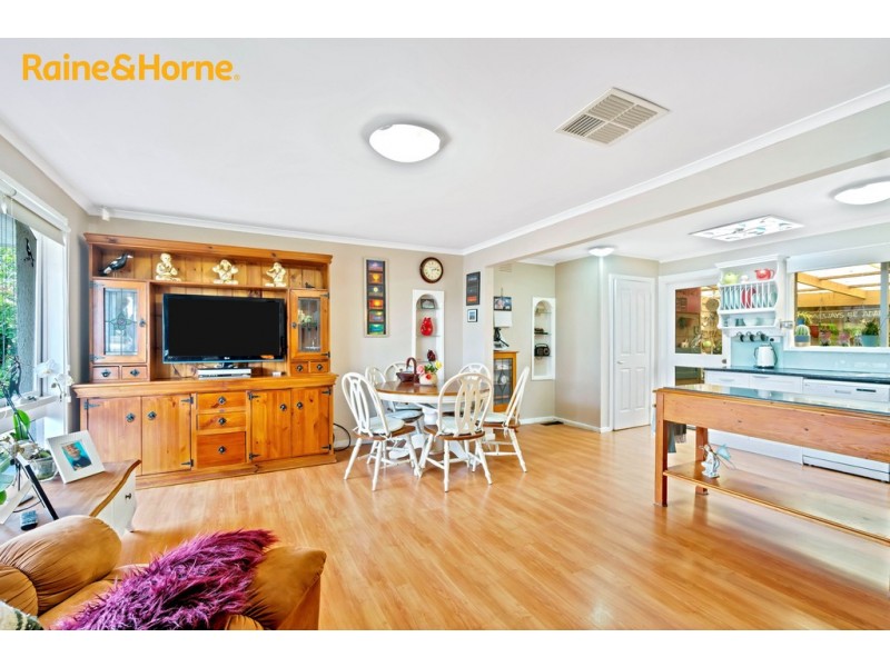 10 EVERTON CLOSE, Hallam VIC 3803