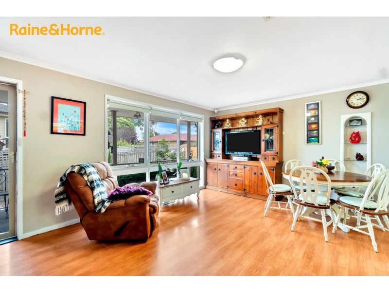 10 EVERTON CLOSE, Hallam VIC 3803