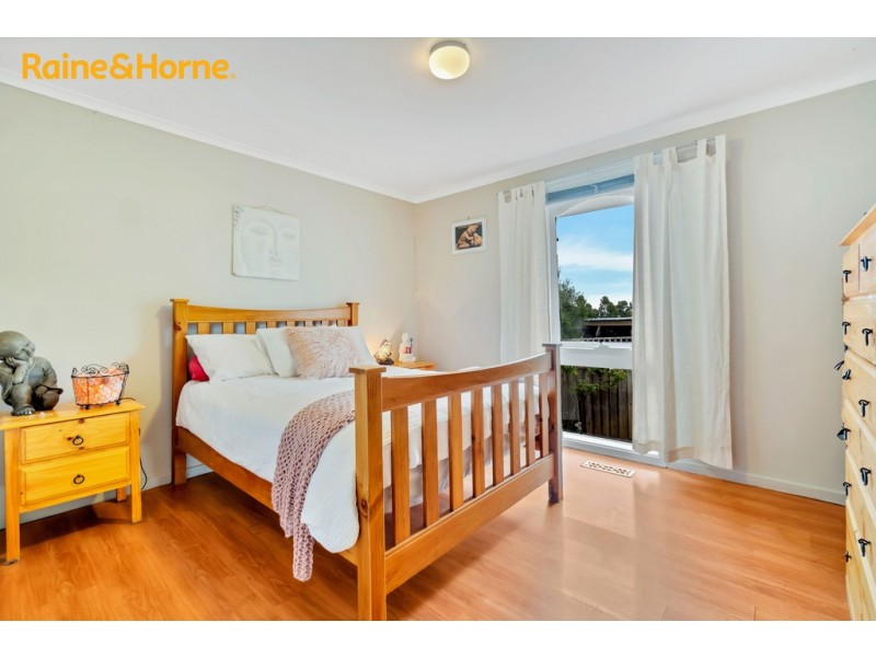 10 EVERTON CLOSE, Hallam VIC 3803