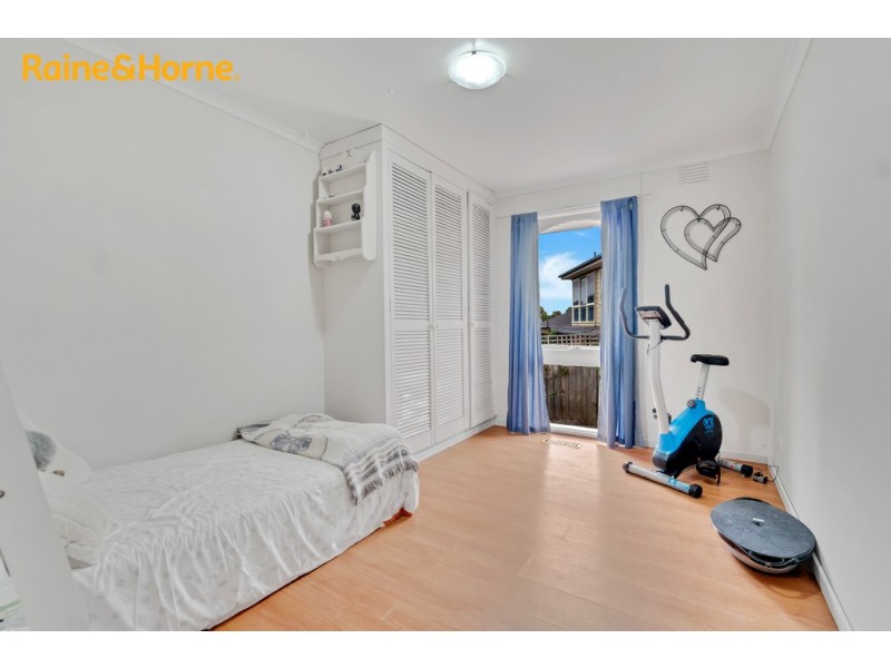 10 EVERTON CLOSE, Hallam VIC 3803