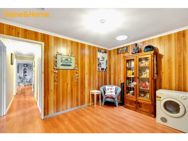 10 EVERTON CLOSE, Hallam VIC 3803
