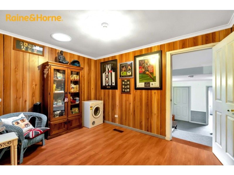 10 EVERTON CLOSE, Hallam VIC 3803