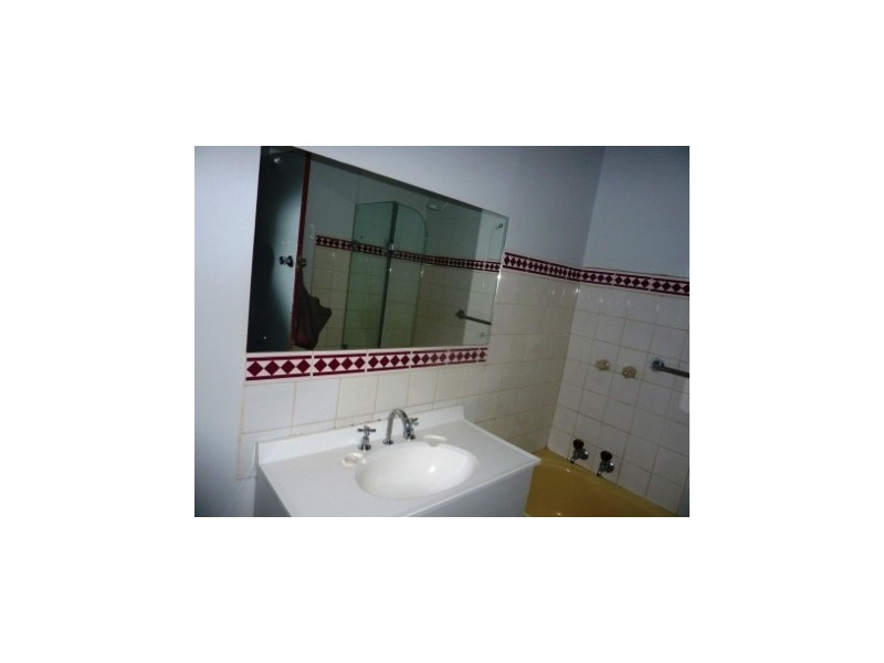 2/162 PRINCES HIGHWAY, Hallam VIC 3803