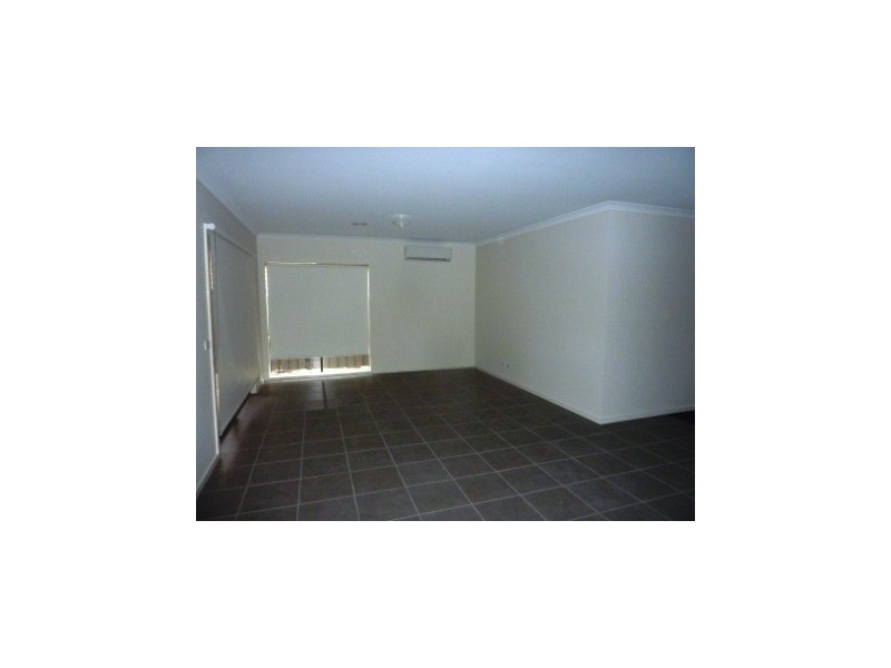 172 Selandra Boulevard, Clyde North VIC 3978