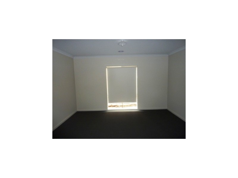 172 Selandra Boulevard, Clyde North VIC 3978