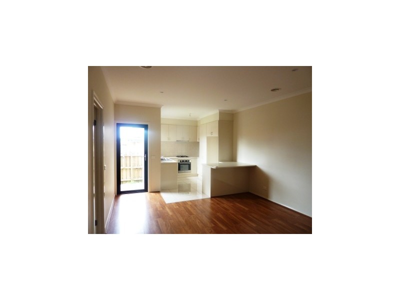 2 Carroll Avenue, Dandenong VIC 3175