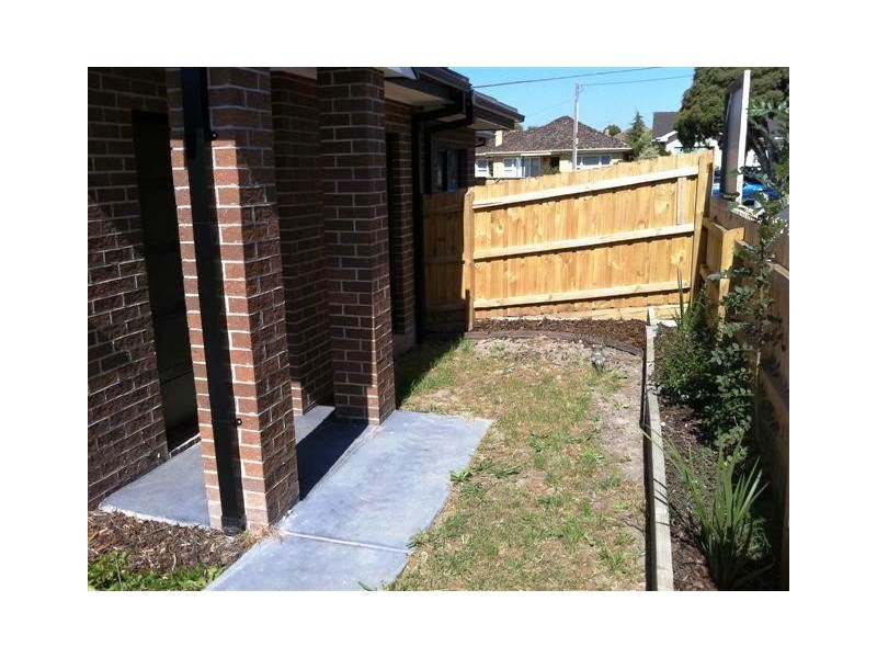 2 Carroll Avenue, Dandenong VIC 3175