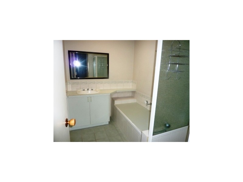 16/9-11 Olive Road, Eumemmerring VIC 3177