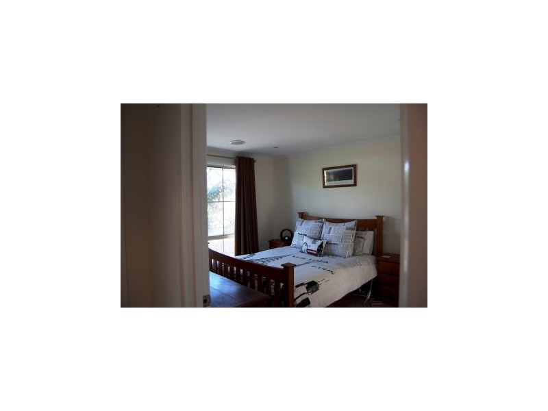 18 Madison, Narre Warren VIC 3805