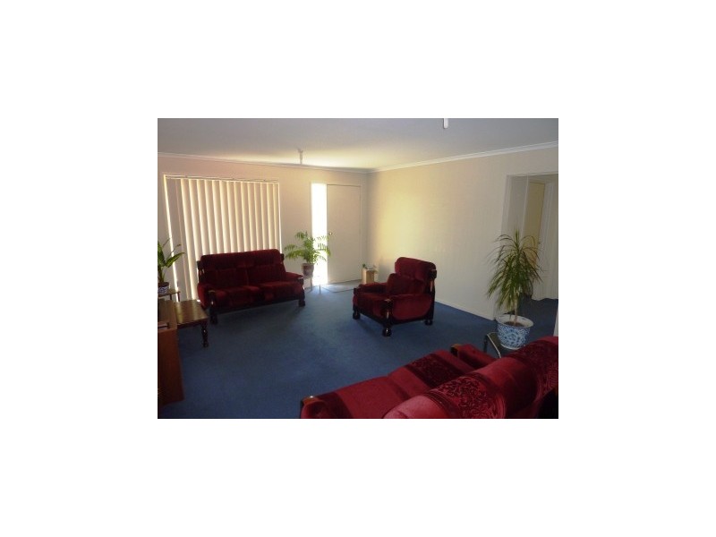 1/18 Olive rd, Eumemmerring VIC 3177