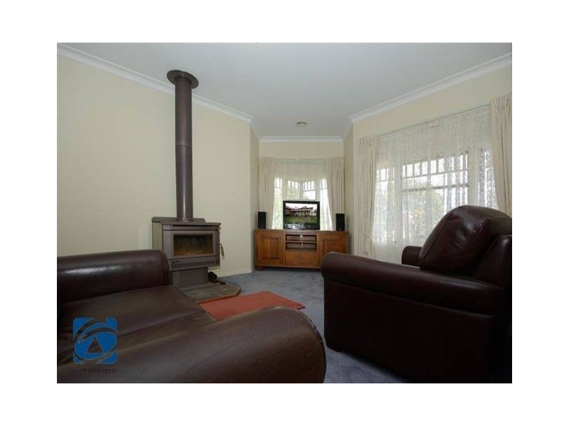 22 Hasluck Crescent, Lynbrook VIC 3975