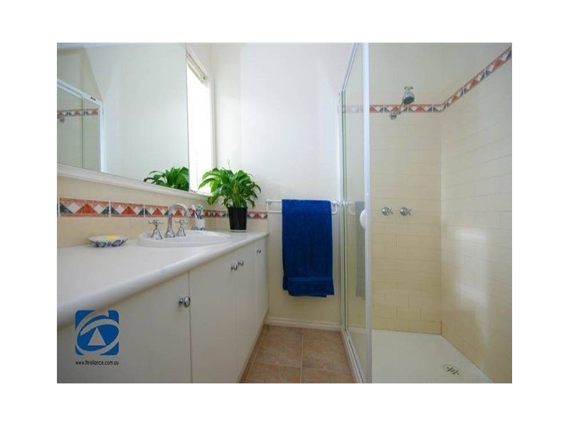 22 Hasluck Crescent, Lynbrook VIC 3975