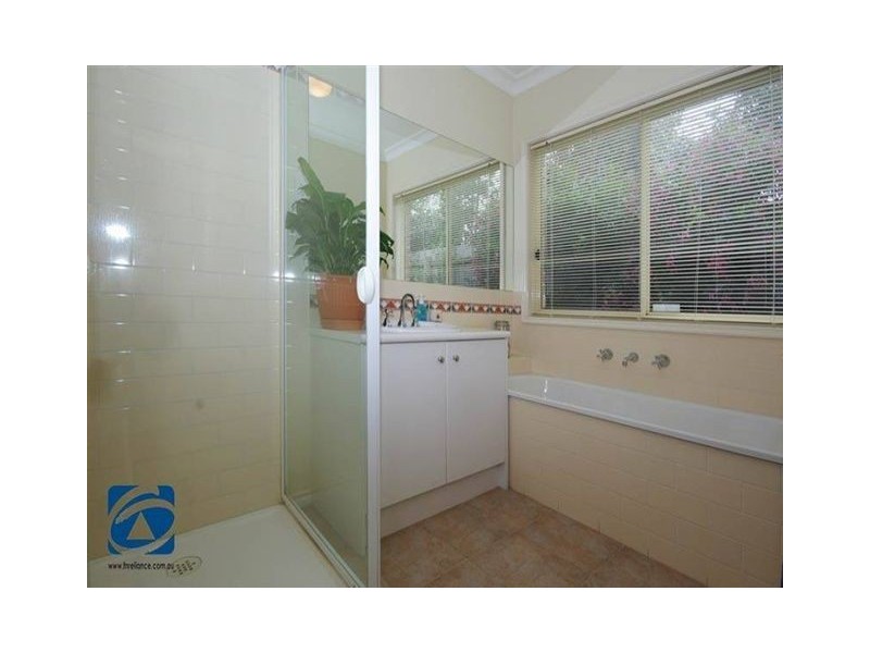 22 Hasluck Crescent, Lynbrook VIC 3975